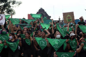 CNDH celebra despenalización del aborto en Quintana Roo